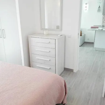 Apartamento With 2 Bedrooms In With Wonderful Sea View Furnished Terrace And Wifi